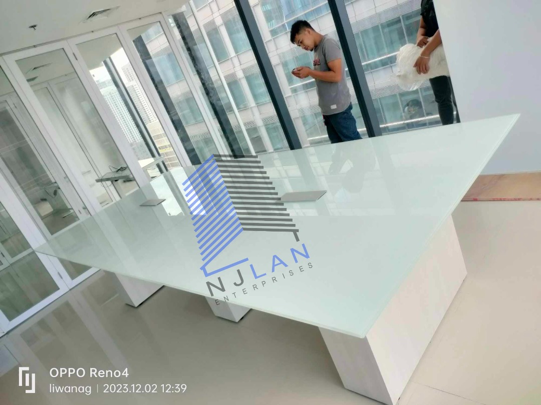 GLASS CONFERENCE TABLE OFFICE FURNITURE PARTITION, Furniture & Home ...