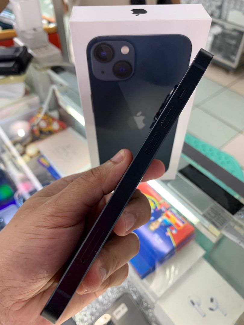 iPhone 13 (128gb) Globe lock (Category: iPhone 13 Series) located in Manila. Submitted by arzillah (Listing ID 1318392226, Image 2). Description: iPhone 13 128gb Globe lock Ntc approve 90% bh Complete package Slightly use No dents No scratches No issues Good as new All working Open for COD/COP + SF Manila area (sameday delivery) Province area (via LBC) required DP to avoid cancellations Physical store: Greenhills Shopping Center, 2ndfloor, stall#