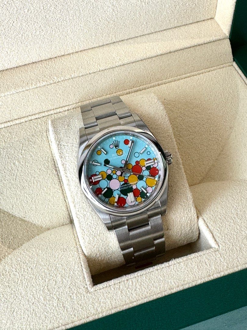 June 2024 Rolex Oyster Perpetual 126000 Celebration Dial 36mm (Category: Watches) located in Singapore. Submitted by montres.pickering (Listing ID 1318312822, Image 2). Description: Brand new. Warranty dated June 2024..