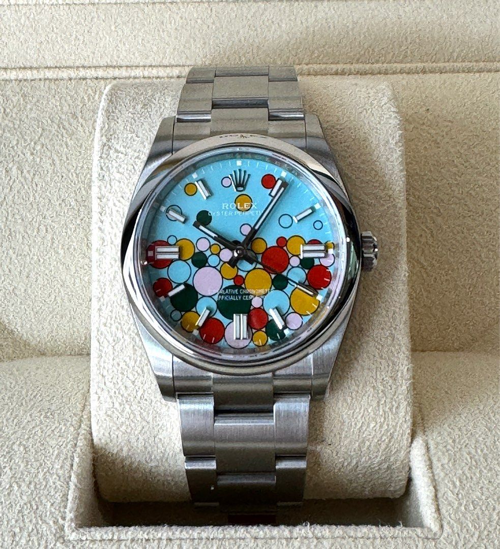 June 2024 Rolex Oyster Perpetual 126000 Celebration Dial 36mm (Category: Watches) located in Singapore. Submitted by montres.pickering (Listing ID 1318312822, Image 1). Description: Brand new. Warranty dated June 2024..