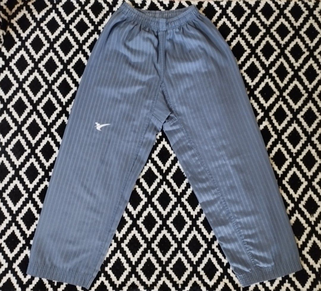 Kix Female Poomsae Pants (Category: Combat Sports) located in Muntinlupa City. Submitted by philarpat (Listing ID 1318351562, Image 1). Description: PANTS ONLY Used once Size: M/170 cm Height Pref: 5ft-5'3 No Honest Issues RFS. Decluttering.