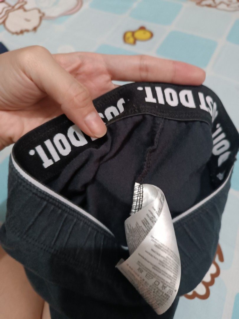 Legging (Category: Babies & Kids Fashion) located in Manila. Submitted by cathsam (Listing ID 1318282181, Image 3). Description: preloved love leggings no crack print like new.. fit 5-6 yrs old.