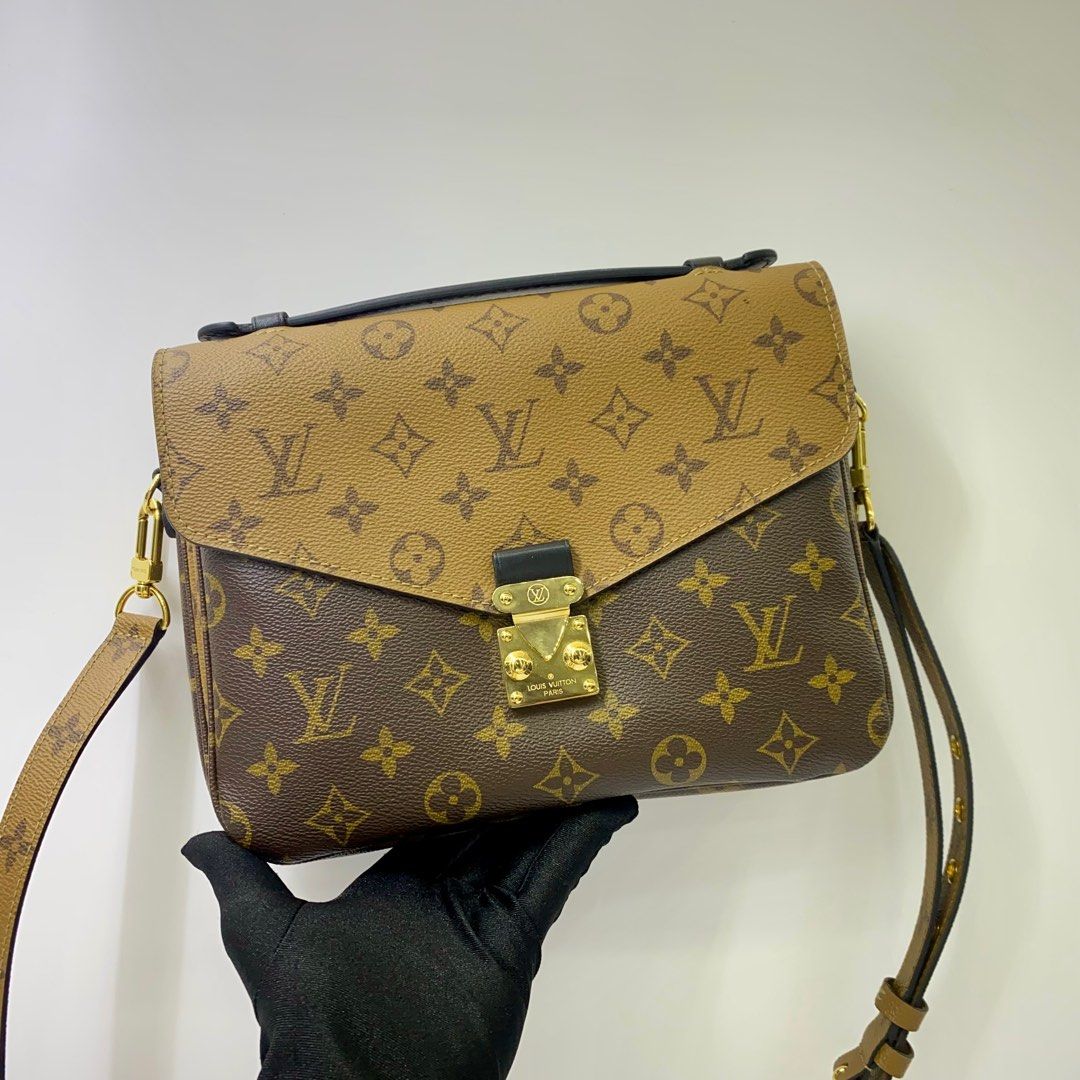 LOUIS VUITTON M41465 REVERSE POCHETTE METIS MM BAG 247040604