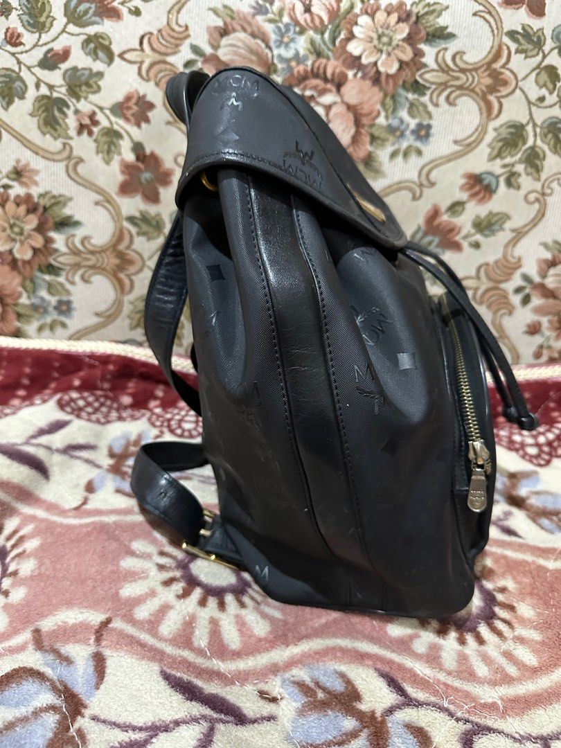 MCM GERMANY BACKPACK (Category: Luxury Bags & Wallets) located in Laoag. Submitted by kakaibags (Listing ID 1318330641, Image 3). Description: Guaranteed authentic Japan bought Made in germany Riri zipper Medium size .