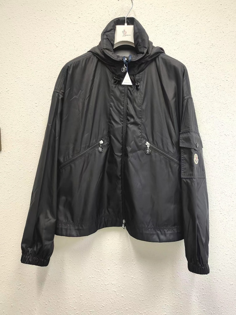 Moncler windbreaker black sales