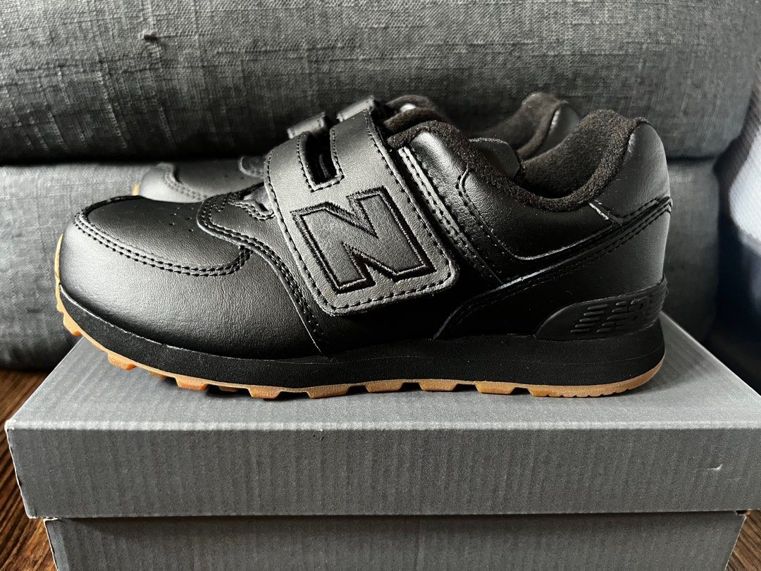 New Balance (Category: Babies & Kids Fashion) located in Manila. Submitted by fourjbf (Listing ID 1318298890, Image 1). Description: New Balance brand new Fitted only Size 1 1/2.
