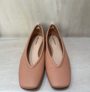 （分類：）位於 。 由 kcc1031 提交（商品編號 1318347122，圖片 1）。簡介： 。