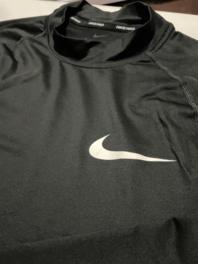 Nike Pro Compression Longsleeve (Category: Activewear) located in Davao. Submitted by walterwhite001 (Listing ID 1318262228, Image 2). Description: Size L on tag 17x27-28.