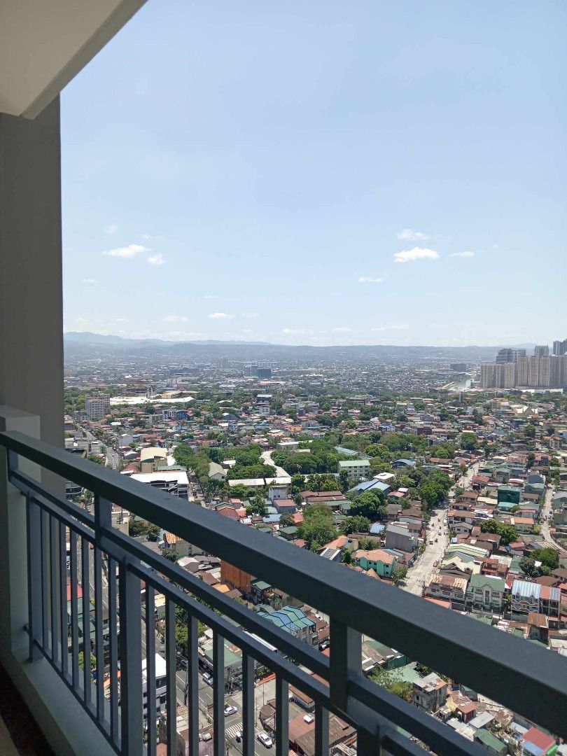Photo inspiration: Curated City View Condo Rentals With Unfurnished Units Gallery View