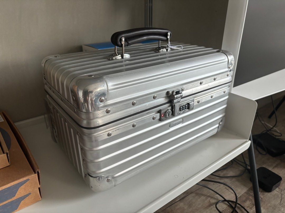 RIMOWA CLASSIC FLIGHT BEAUTY CASE リモワ クラシックフライト