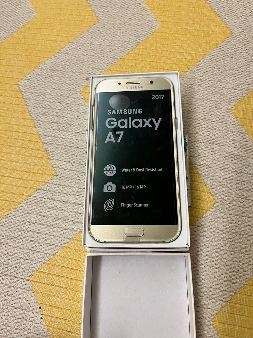 Samsung Galaxy A7 2017 (Category: Samsung) located in San Juan City. Submitted by micdantes (Listing ID 1318262906, Image 3). Description: Brand New. Phone still has protection film. Never turned on..