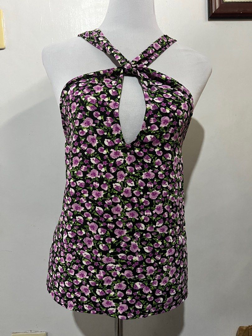 Zara Floral Sexy Blouse (Category: Blouses) located in Bulacan. Submitted by abiee_ (Listing ID 1318320316, Image 2). Description: BRAND NEW AND AUTHENTIC ZARA PRICE IS NEGOTIABLE size L on tag Send me a message if you have other questions. Thank you!.