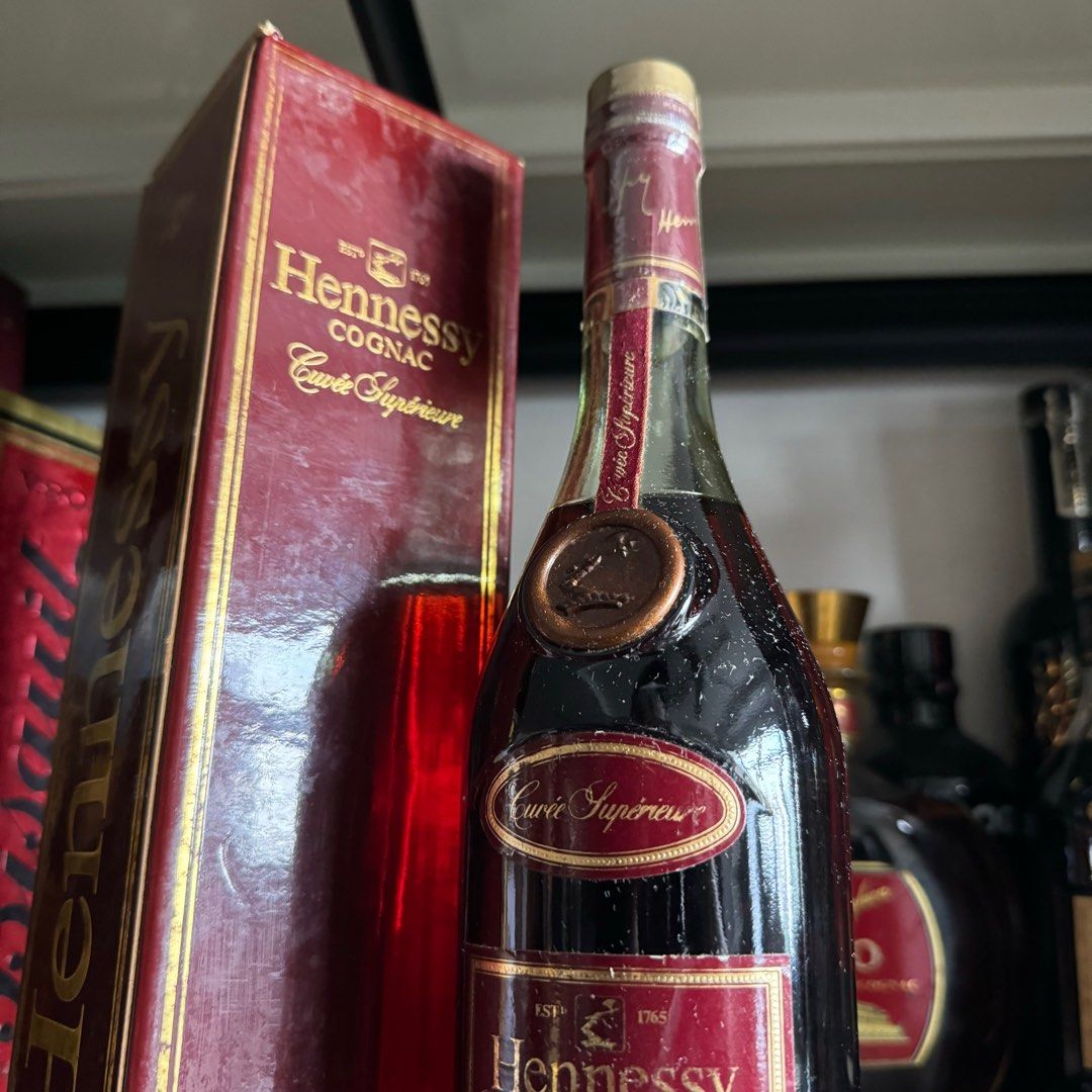 1980s Rare long neck Hennessy Cuvée Supérieure Privilege Cognac