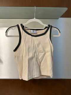 （分類：）位於 。 由 tbeeee 提交（商品編號 1318590955，圖片 1）。簡介： 。