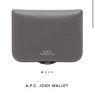 （分類：）位於 。 由 alyyyys_wk 提交（商品編號 1318551763，圖片 1）。簡介： 。