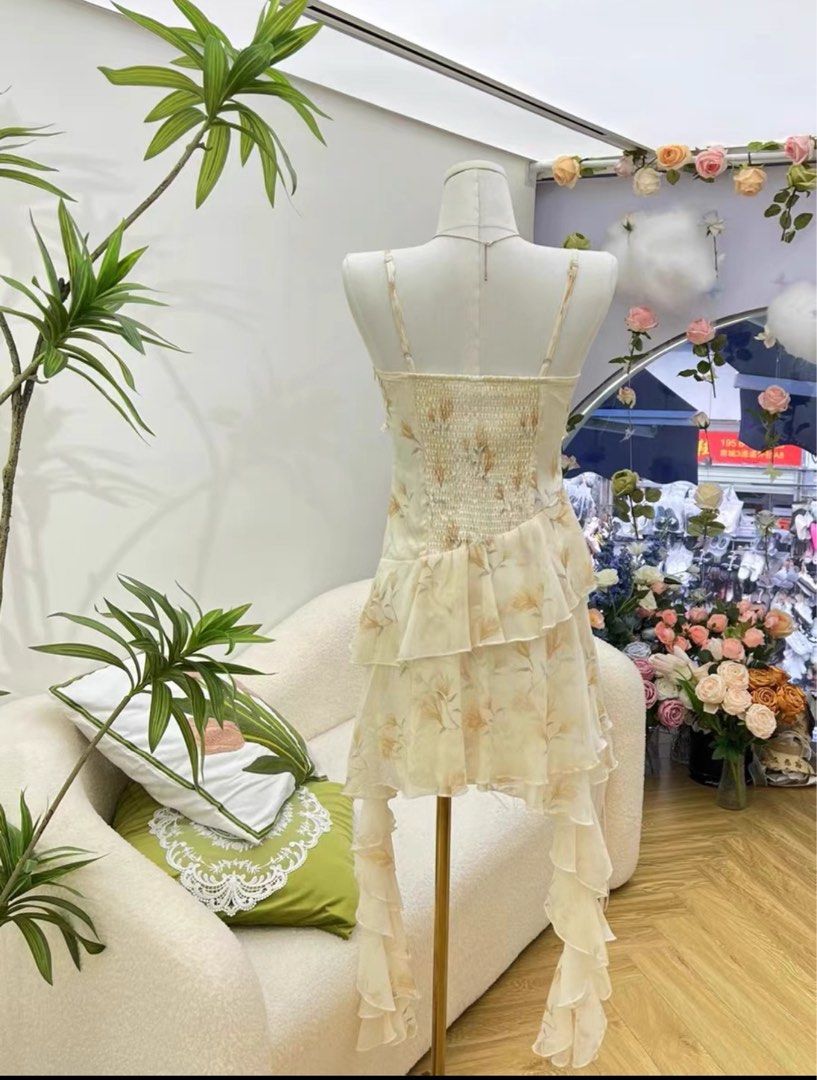 BNWT summer dress cardigan set Women s Fashion Dresses Sets Sets or Coordinates on Carousell