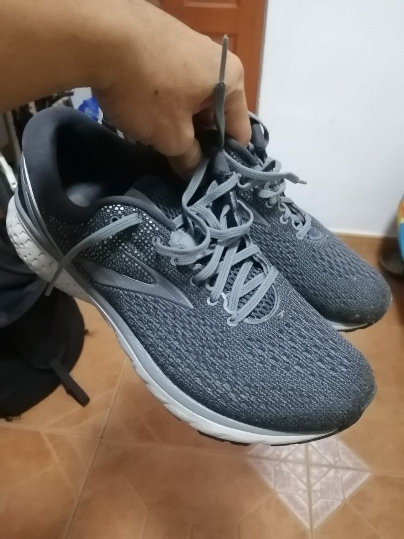 BROOKS Ghost 11 running shoes US 11 Eur 45