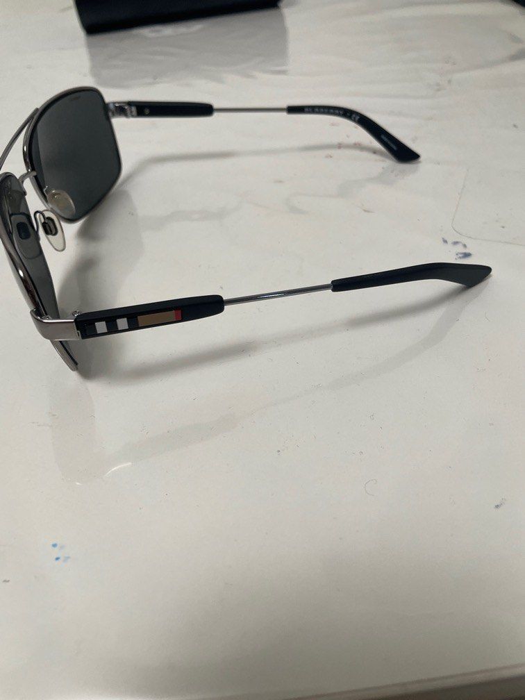 Burberry sunglasses b3074