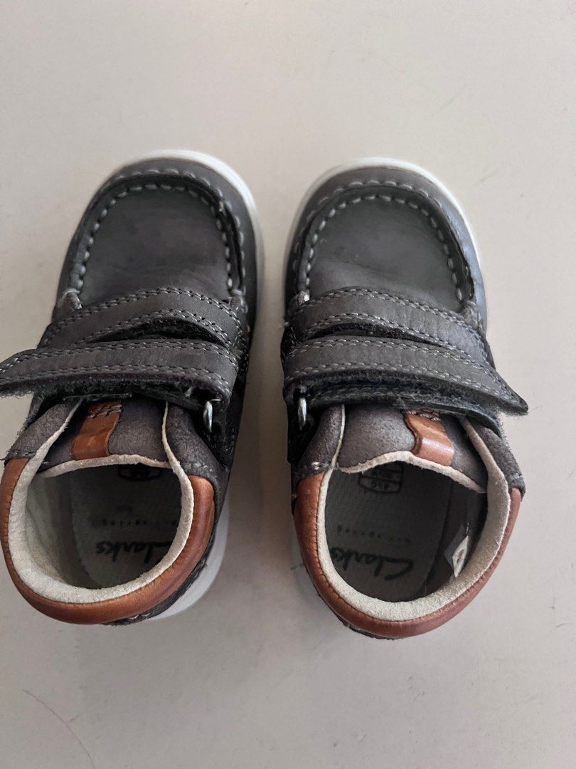 Clarks Shoes Size 4 1 2 G