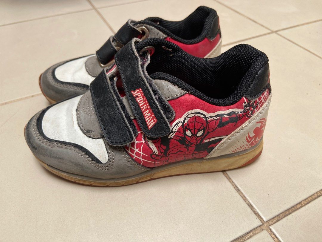 Clarks spiderman 2025