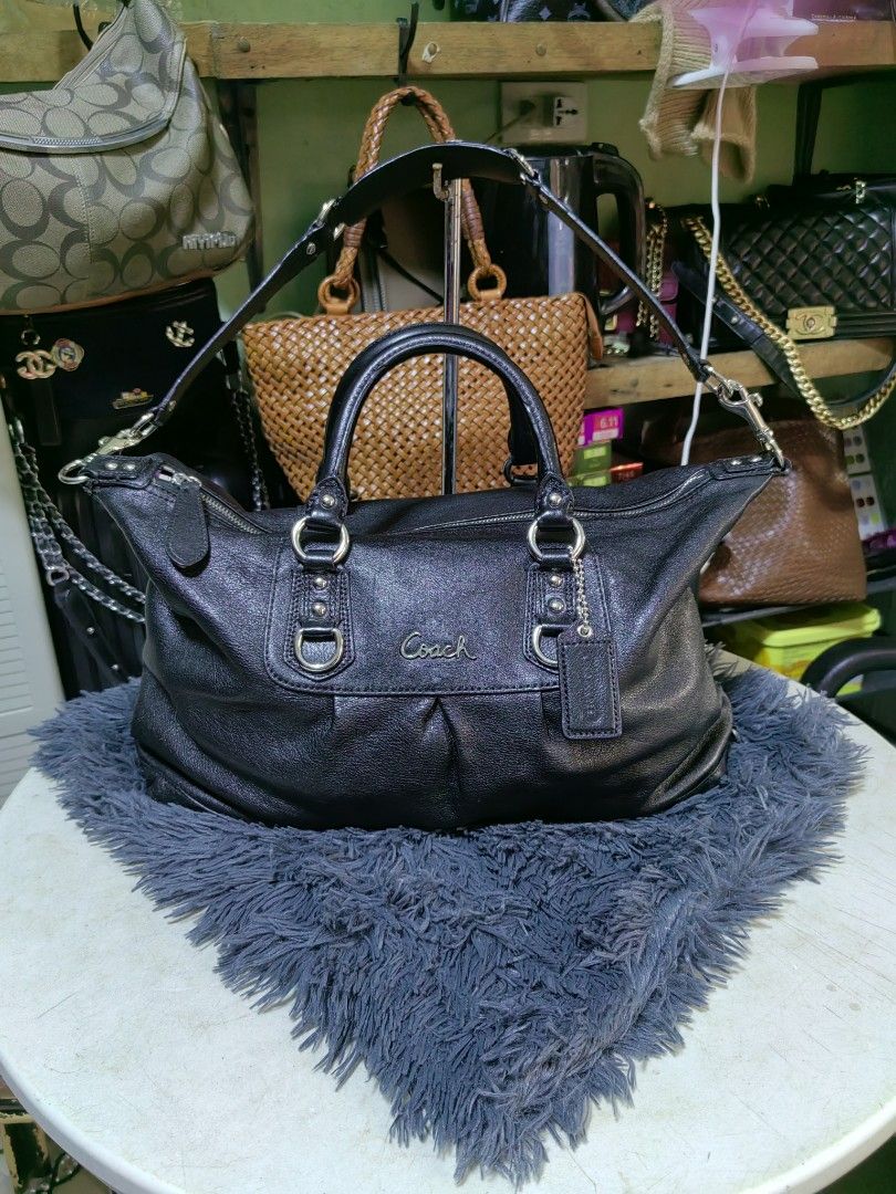 Coach ashley shoulder bag discount