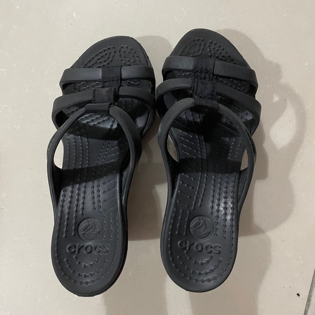 Crocs Cyprus III Women s Fashion Footwear Heels on Carousell