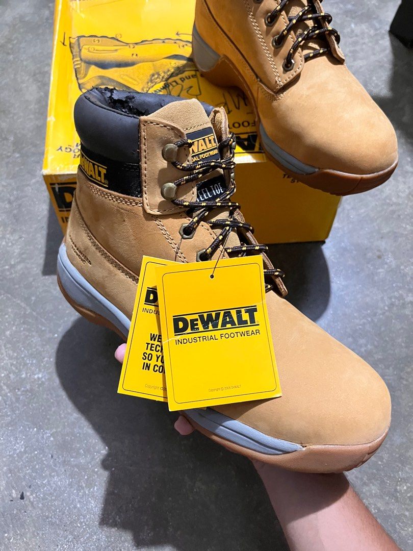 DeWalt Industrial Footwear Apprentice Men s Fashion Footwear Boots on Carousell