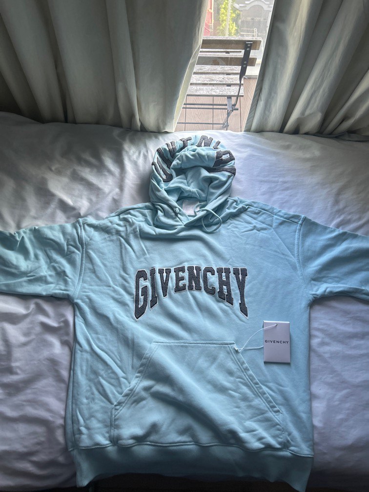 Baby blue givenchy hoodie store