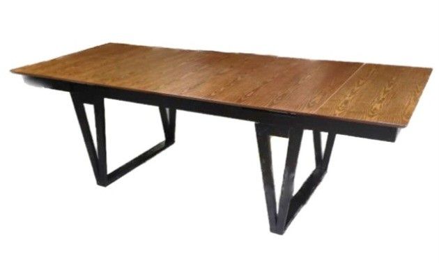 Gordon Extendable Dining Table (nego) (Category: Tables & Sets) located in Johor Bahru. Submitted by cosmicwhale.1f7397 (Listing ID 1318525388, Image 1). Description: extendable table from 150cm to 220cm.