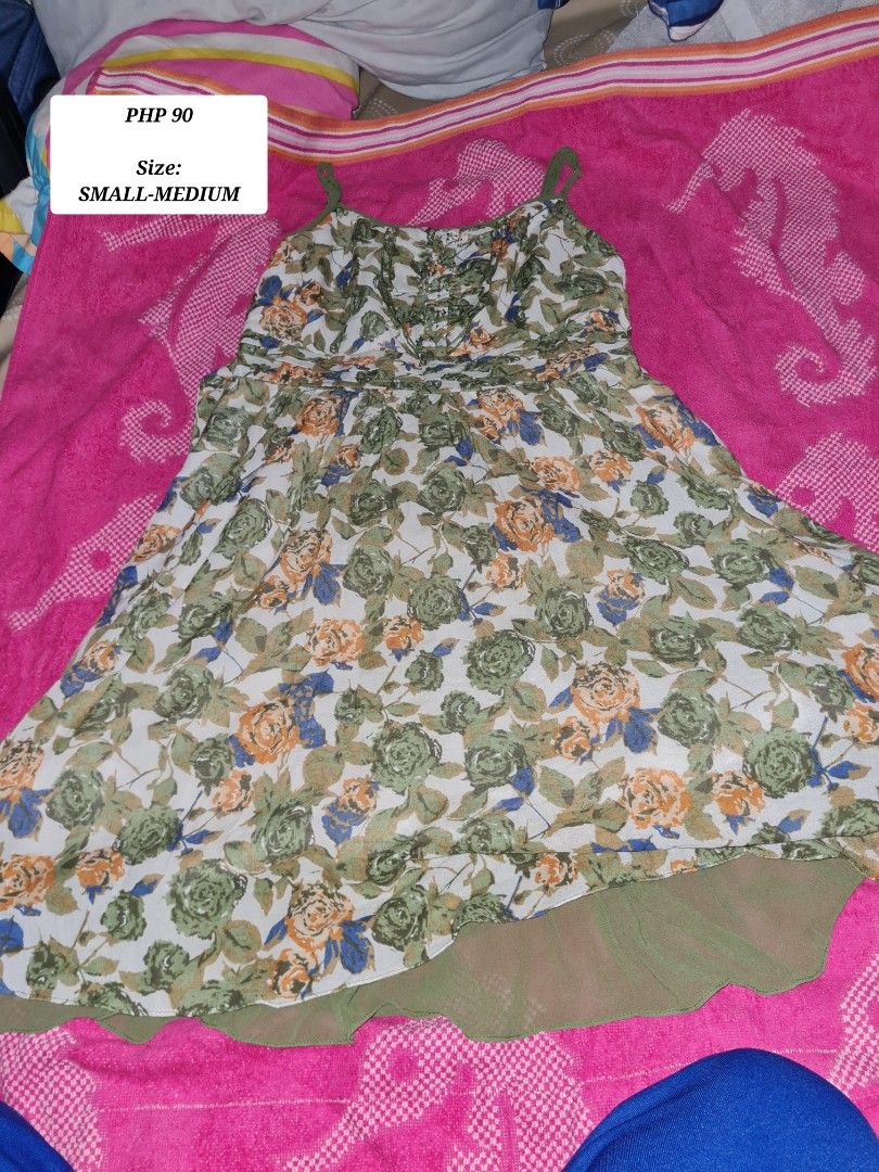 Green Floral Dress (Category: Dresses) located in Manila. Submitted by hbasi (Listing ID 1318614531, Image 1). Description: 🎠 mop: gcash 🎠 mod: jnt, lalamove, grab 🛍 automatic may FREEBIE po kapag 3 or more ang bibilhing items 🪇.