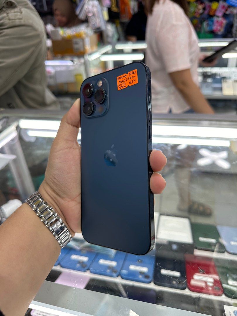 Iphone 12 Pro Max 128gb 85% batt FU NTC (Category: iPhone 12 Series) located in San Juan City. Submitted by javedsgadgetshop (Listing ID 1318482772, Image 3). Description: OPEN FOR INSTALLMENT VIA CREDIT CARD/GGIVES/SPAY/BILLEASE & SWAP/TRADE-IN! WE BUY AND SELL ( ANYKINDS OF UNIT BINIBILI PO NAMIN)! PTPA : Padelete po f bawal Quick Specs : Iphone 12promax •256gb •NTC Variant •85% batt health •Factory Unlock •95% Smoothness •No hidden issue | No 