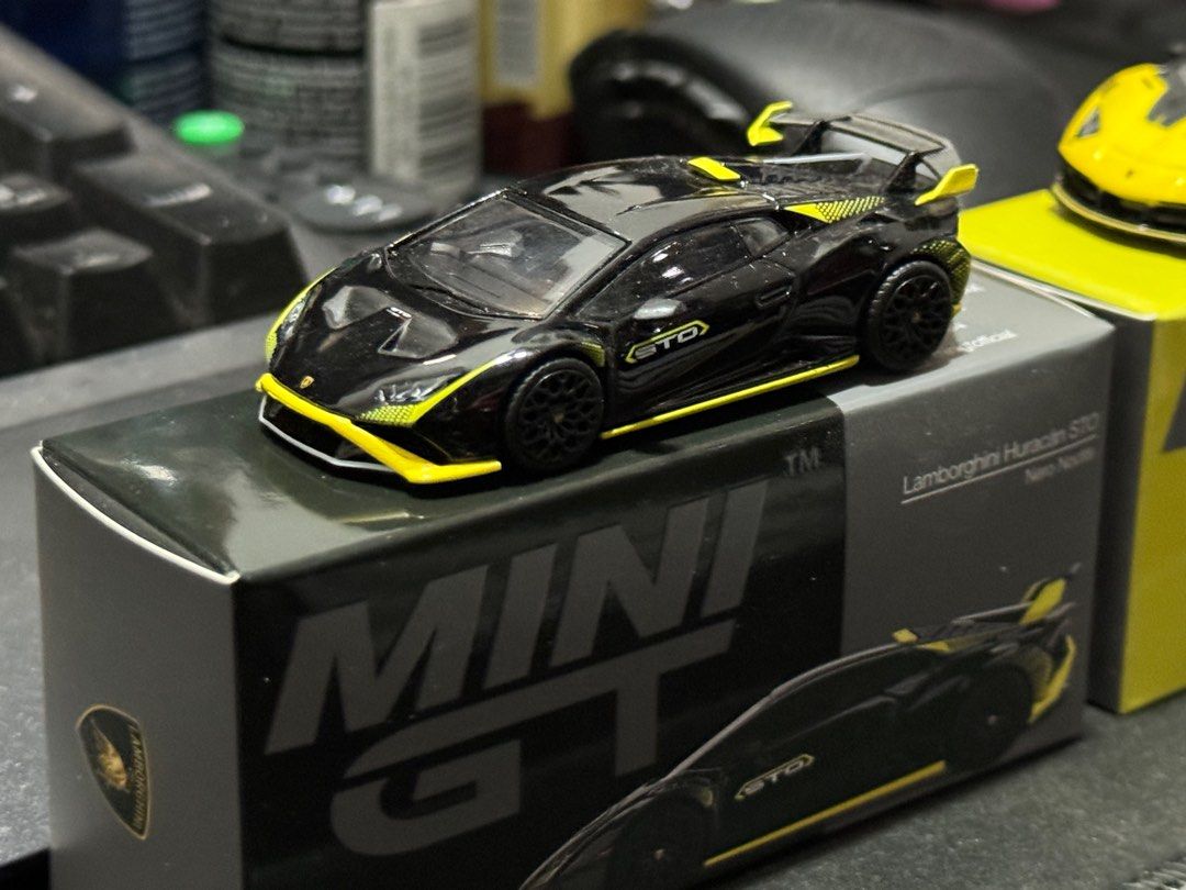 Lamborghini Huracan STO & LB Silhoutte Works Lamborghini Aventador GT ...