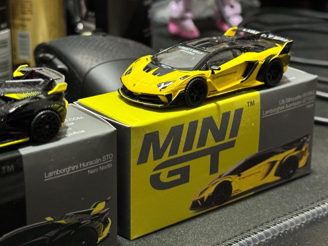 Lamborghini Huracan STO & LB Silhoutte Works Lamborghini Aventador GT ...