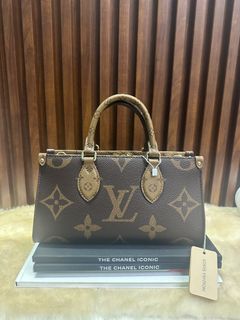 (Category: ) located in . Submitted by closetcompany (Listing ID 1318486809, Image 1). Description: .
