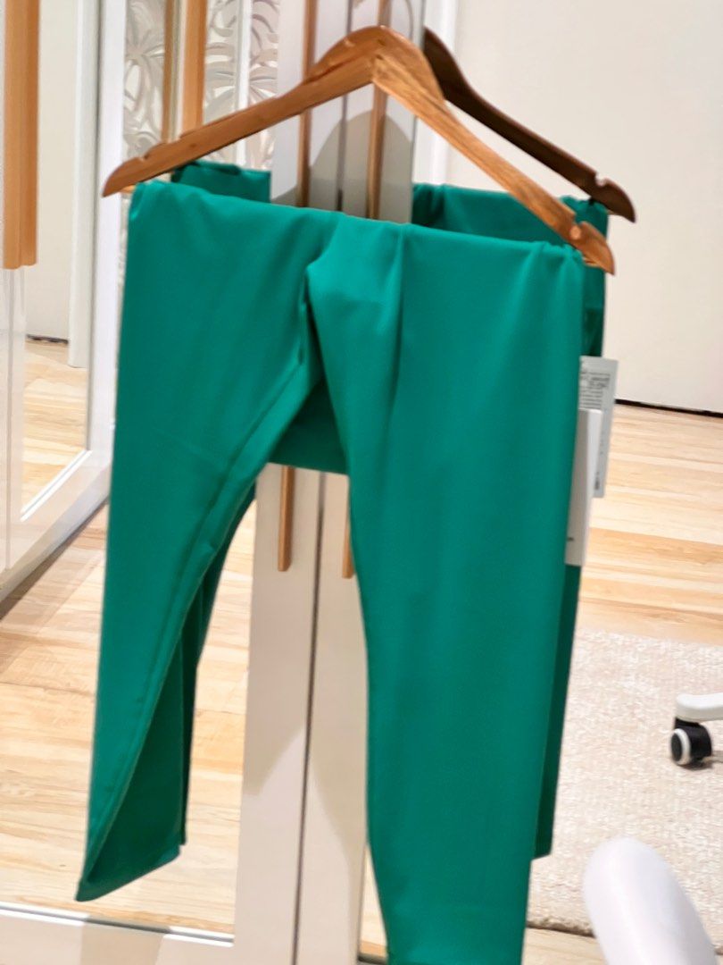 lululemon wunder train high rise tight 25” size 14 (Category: Activewear) located in San Juan City. Submitted by protoolsmnl (Listing ID 1318619665, Image 3). Description: brand new with tag.