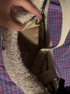 （分類：）位於 。 由 fmmm. 提交（商品編號 1318571801，圖片 1）。簡介： 。