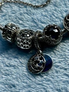 (Category: ) located in . Submitted by auntypreneur (Listing ID 1318522683, Image 1). Description: .
