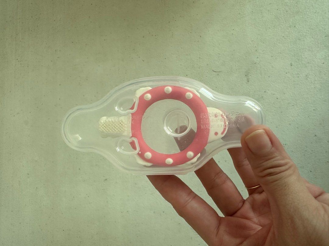 Richell Baby Toothbrush (Category: Soothers & Pacifiers) located in Quezon City. Submitted by honeyhon3y (Listing ID 1318607775, Image 1). Description: .