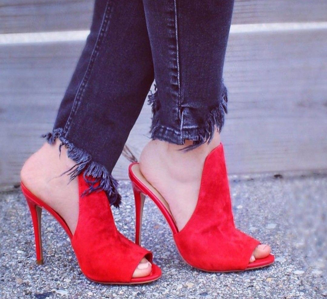 Steve Madden Sinful Sandal in Red Fesyen Wanita Sepatu di Carousell