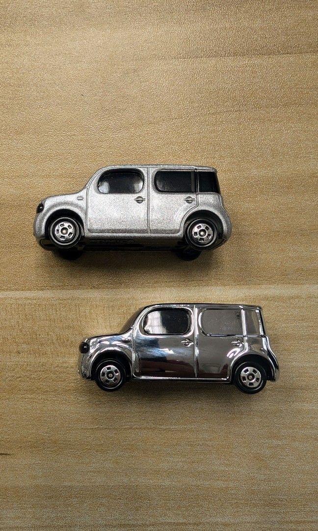 Tomica nissan cube top