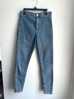 (Category: ) located in . Submitted by shopkloset (Listing ID 1318617154, Image 1). Description: .
