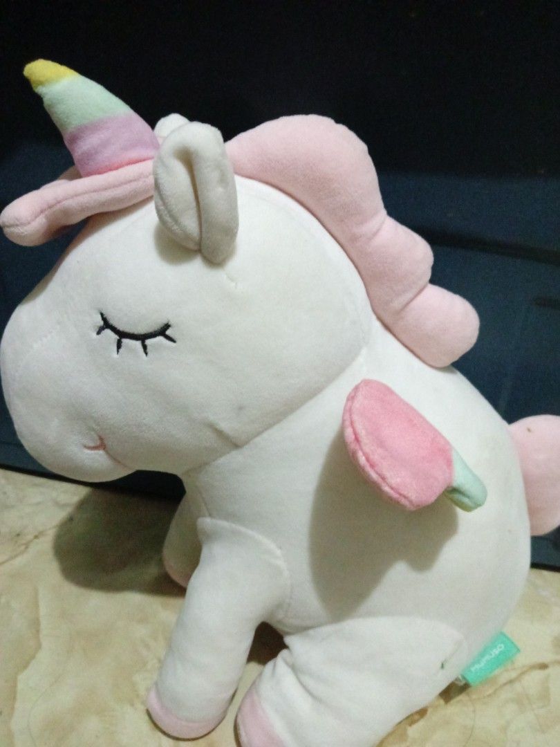 unicorn plushie (mumuso) (Category: Plushies & Soft Toys) located in Manila. Submitted by declutter.shop3 (Listing ID 1318580740, Image 1). Description: .