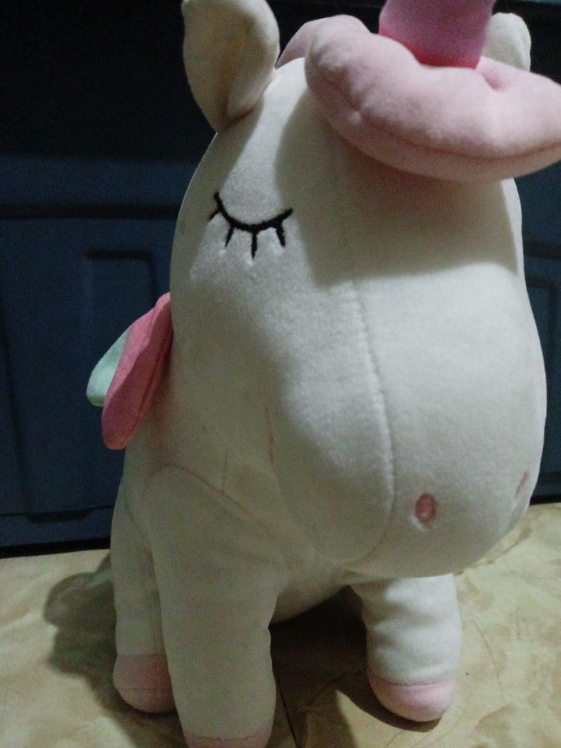 unicorn plushie (mumuso) (Category: Plushies & Soft Toys) located in Manila. Submitted by declutter.shop3 (Listing ID 1318580740, Image 2). Description: .