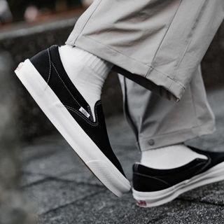 vans vault safari white View all vans vault safari white ads in Carousell Philippines