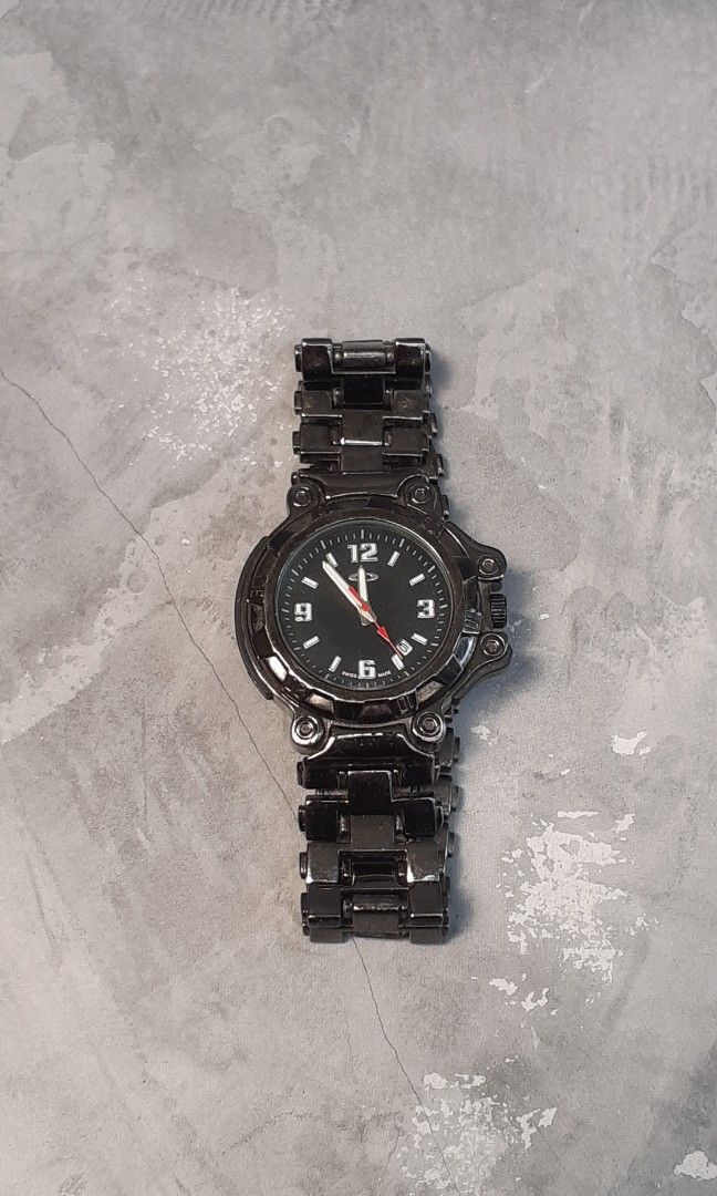 Vtg oakley crankcase, Barang Mewah, Jam Tangan di Carousell