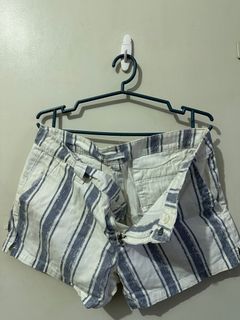 (Category: ) located in . Submitted by quality.declutters (Listing ID 1318542389, Image 1). Description: .