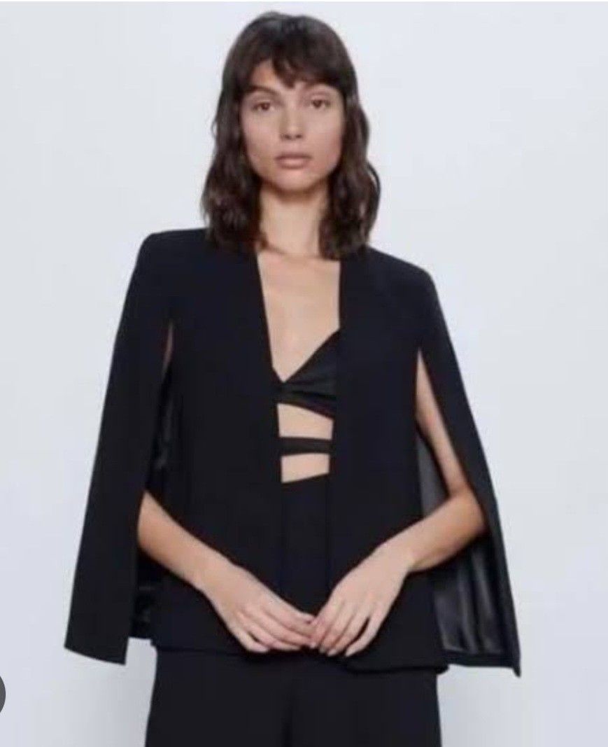 Black cape blazer zara hotsell