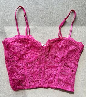 （分類：）位於 。 由 aesthetichkg 提交（商品編號 1318584632，圖片 1）。簡介： 。