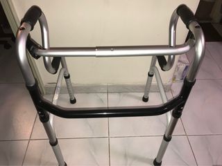 （分類：）位於 。 由 katuhc 提交（商品編號 1318784868，圖片 1）。簡介： 。