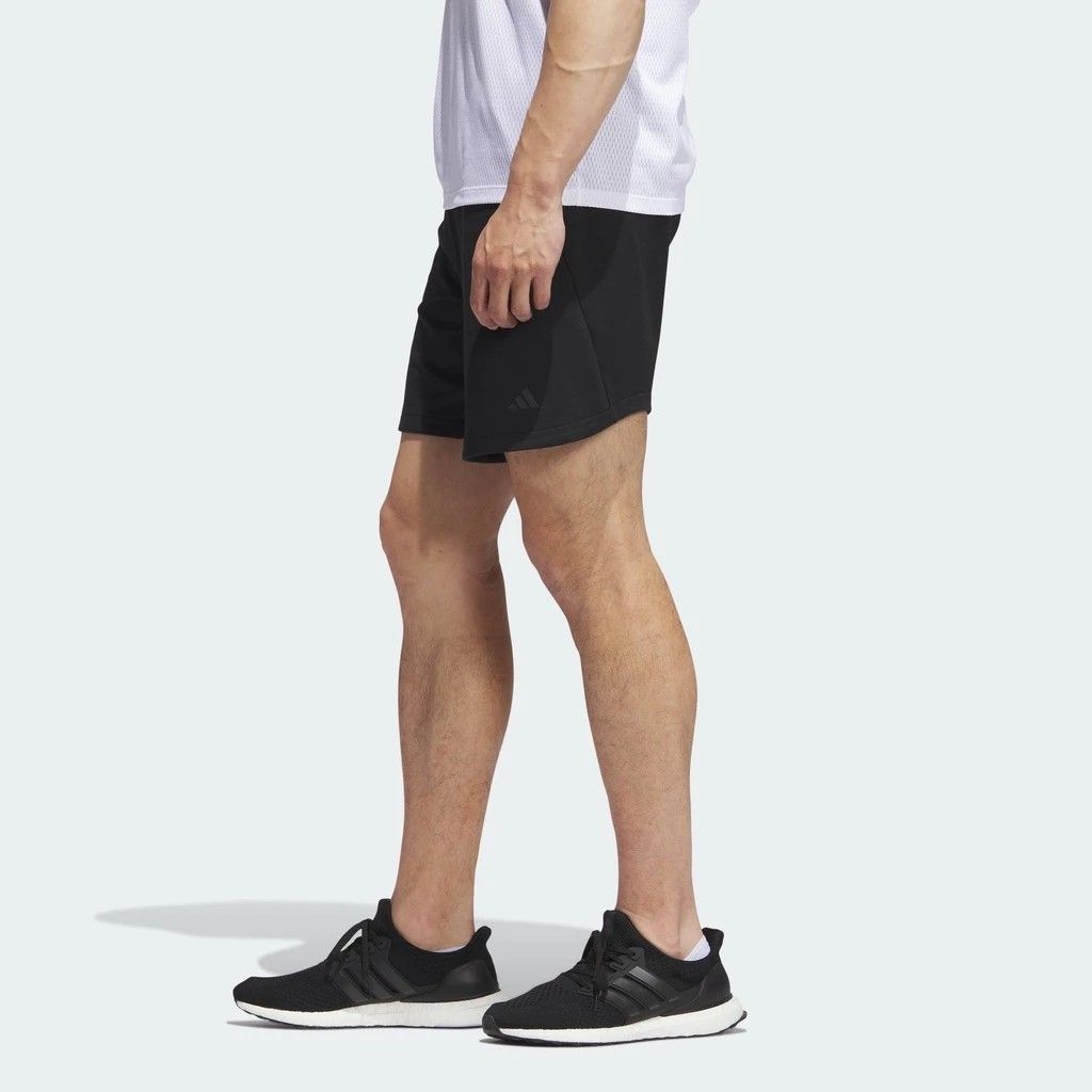 adidas Training Yoga Training Shorts Men Black (Category: Activewear) located in Manila. Submitted by laicolasse (Listing ID 1318784852, Image 2). Description: SRP at PHP 2,800.00, bought at PHP 1,400.00. Never worn (comes with tag). RFS: Malaki sa akin. Free shipping.